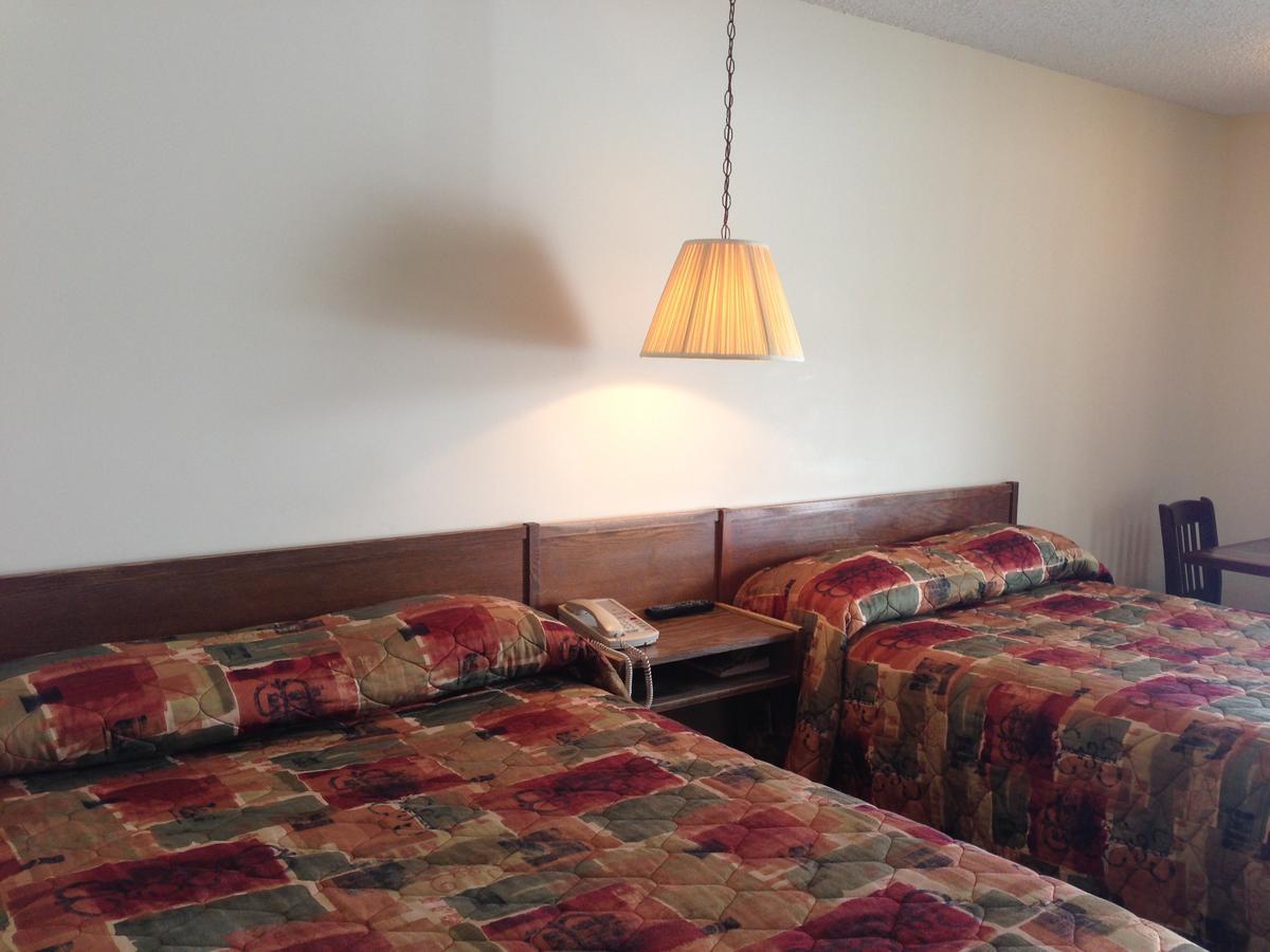 High River Motor Motel Екстериор снимка
