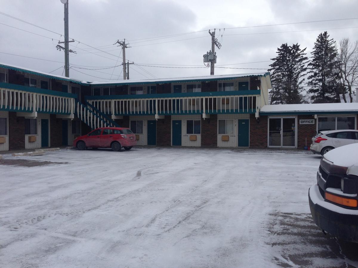 High River Motor Motel Екстериор снимка
