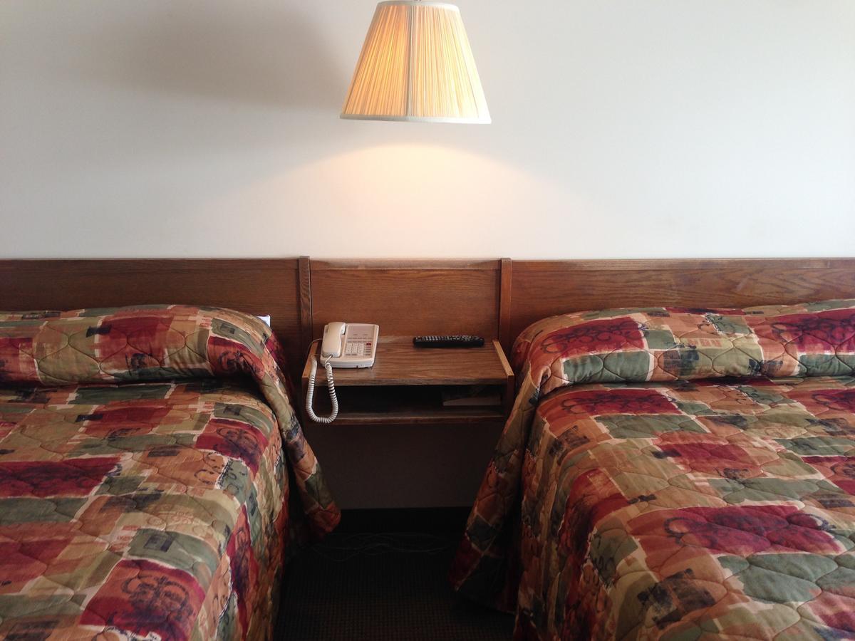 High River Motor Motel Екстериор снимка