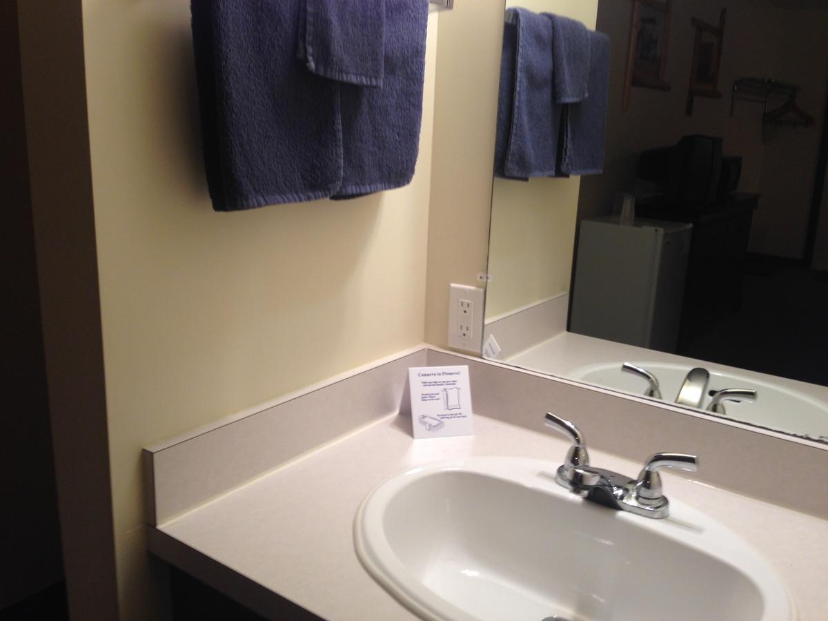 High River Motor Motel Екстериор снимка