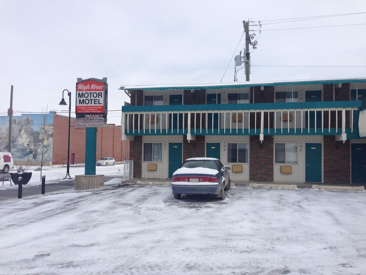 High River Motor Motel Екстериор снимка